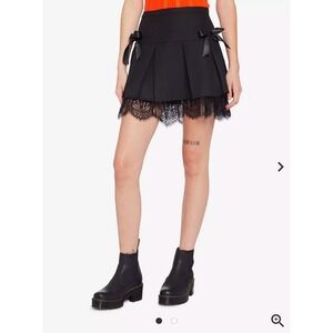 Hot Topic Black Lace Trim Pleated Mini Skirt with Bows Size Medium